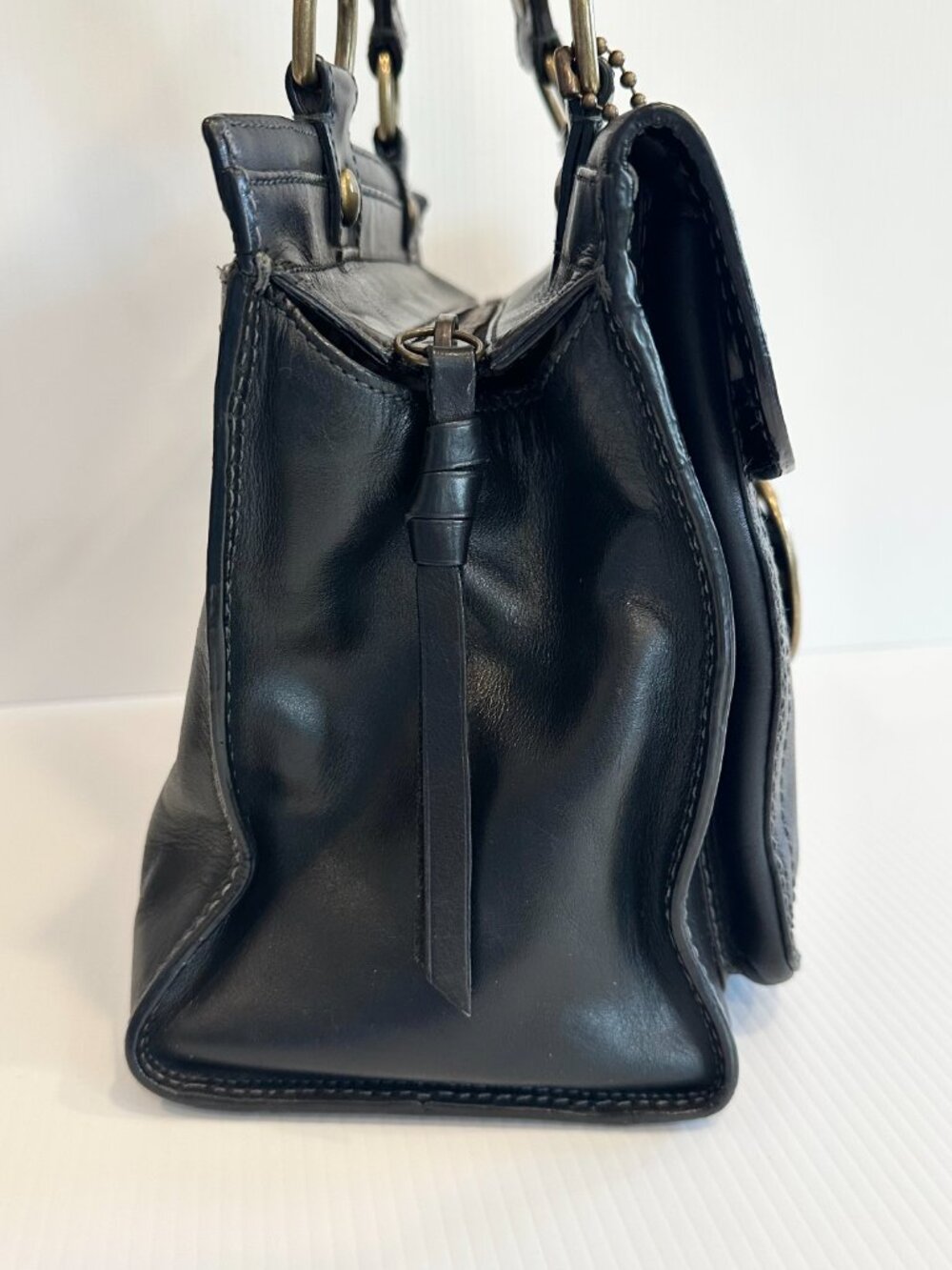 Coach Black Leather Shoulder Bag with Coin Pouch - Picture 5 of 16